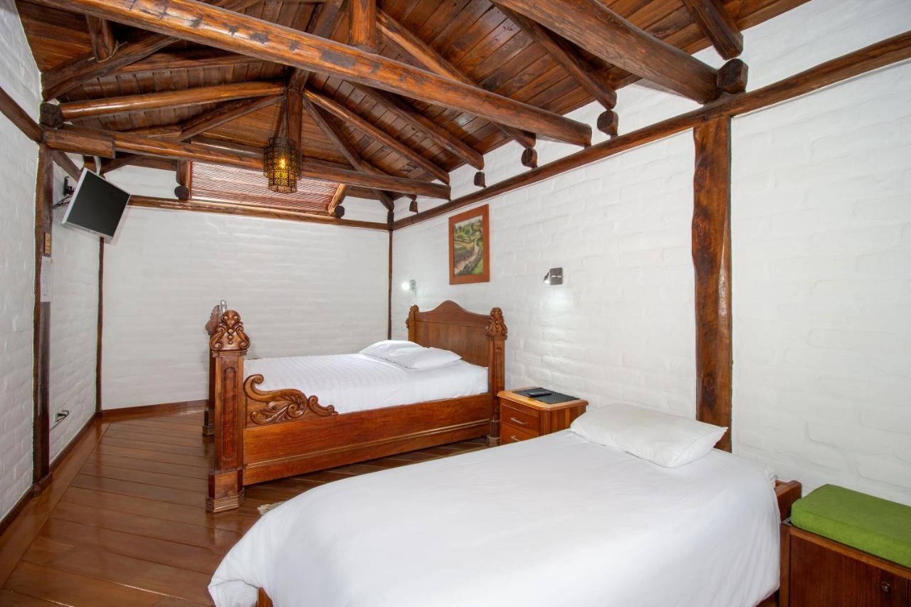 Hotel Ile Баньос Экстерьер фото
