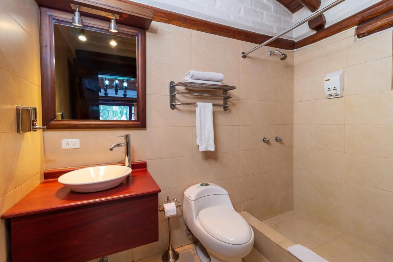 Hotel Ile Баньос Экстерьер фото